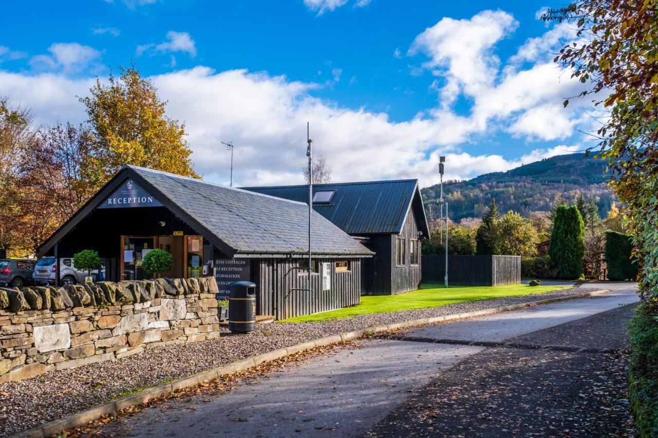 Mains Of Taymouth Country Estate 5* Maxwell Villas Kenmore  Exterior photo